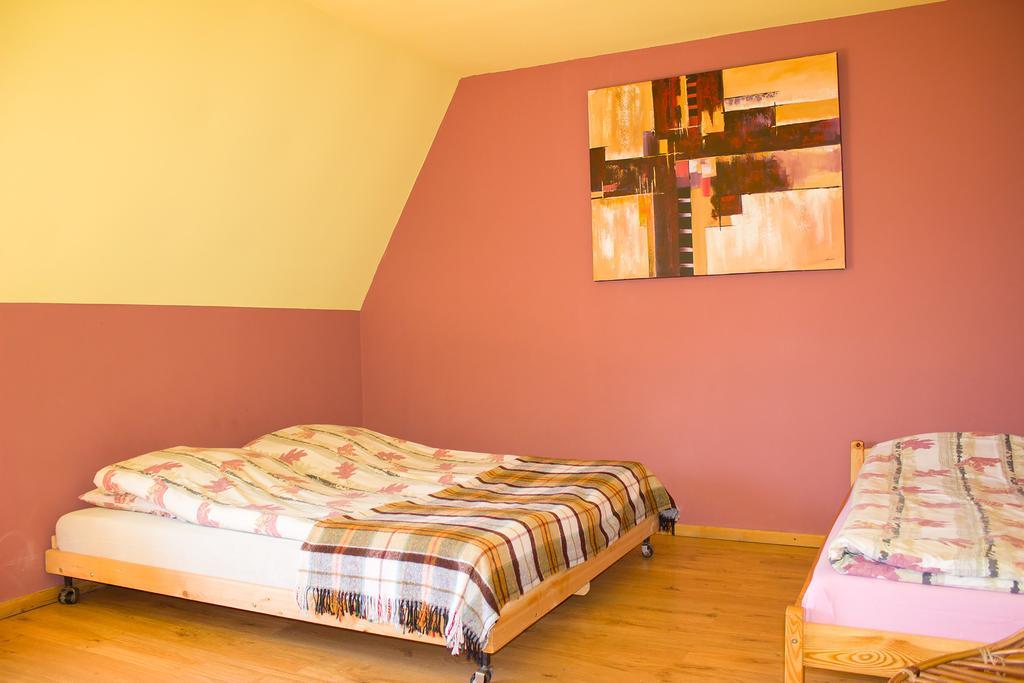Hacjenda - Apartamenty I Pokoje Goscinne Czarna Gora Exterior photo
