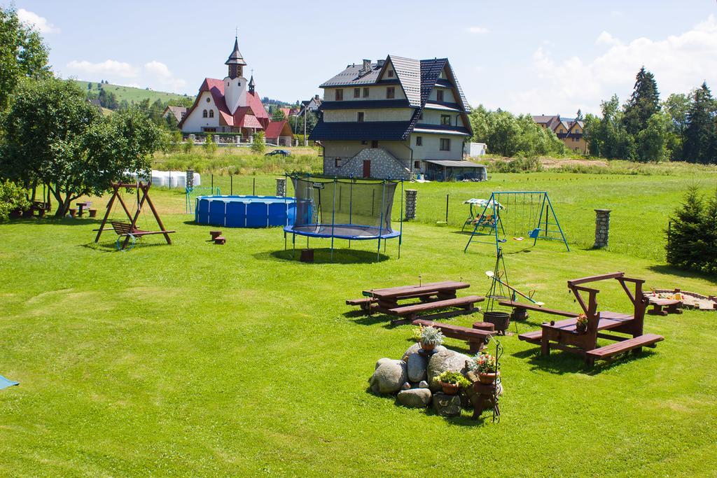 Hacjenda - Apartamenty I Pokoje Goscinne Czarna Gora Exterior photo
