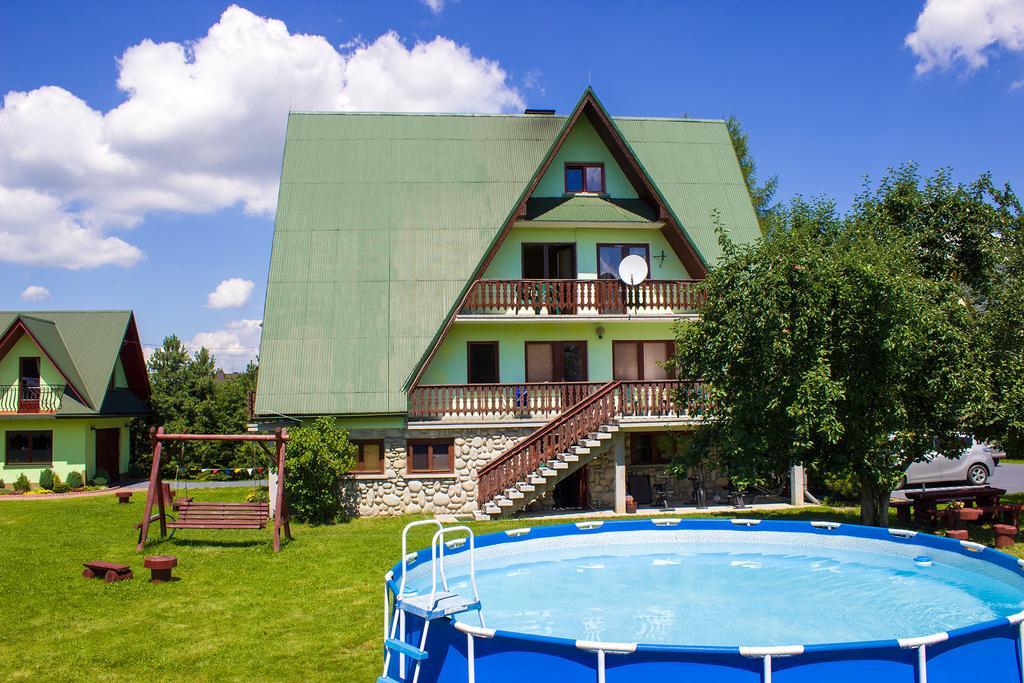 Hacjenda - Apartamenty I Pokoje Goscinne Czarna Gora Exterior photo