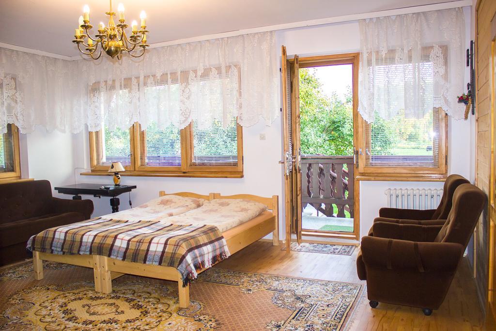 Hacjenda - Apartamenty I Pokoje Goscinne Czarna Gora Exterior photo